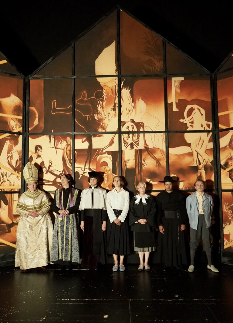 Aufarbeitung der Absetzung eines kirchenkritischen Theaterstücks in Osnabrück durch ein Hörspiel