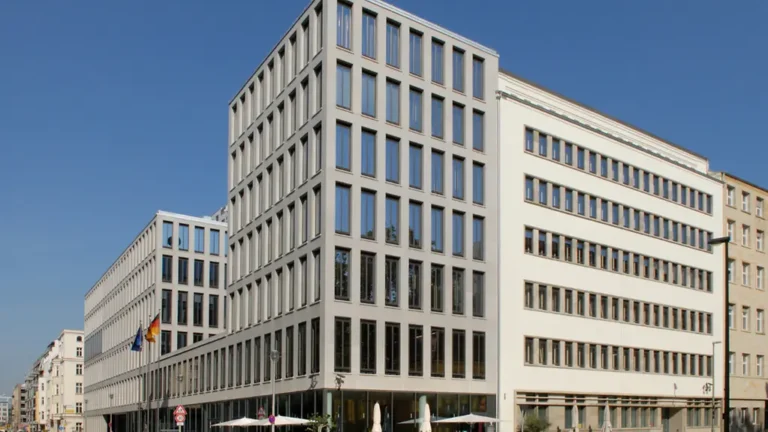 Erneut im Familienministerium abgewiesen! Jetzt heißt es, aktiv werden!